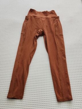 P'tula Ribbed High-Waist Leggings W. Pockets in Rust Brown